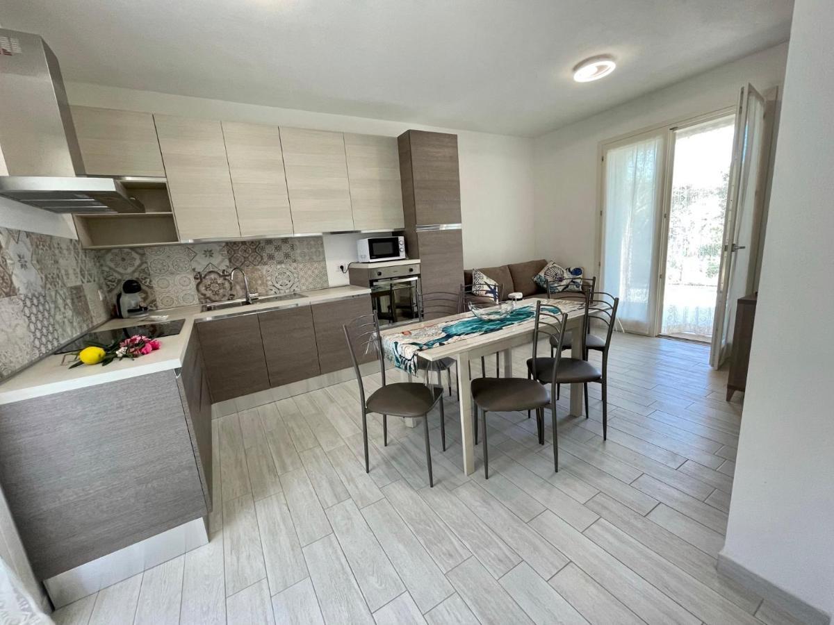 Casa MAC - Villetta bifamiliare a 300 mt da mare Valledoria  Esterno foto